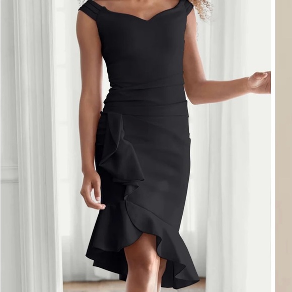 NWT GORGEOUS VENUS Black Ruffle Hem Dress - Picture 2 of 3